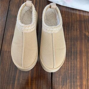 Cozy Tan Mules for Women
